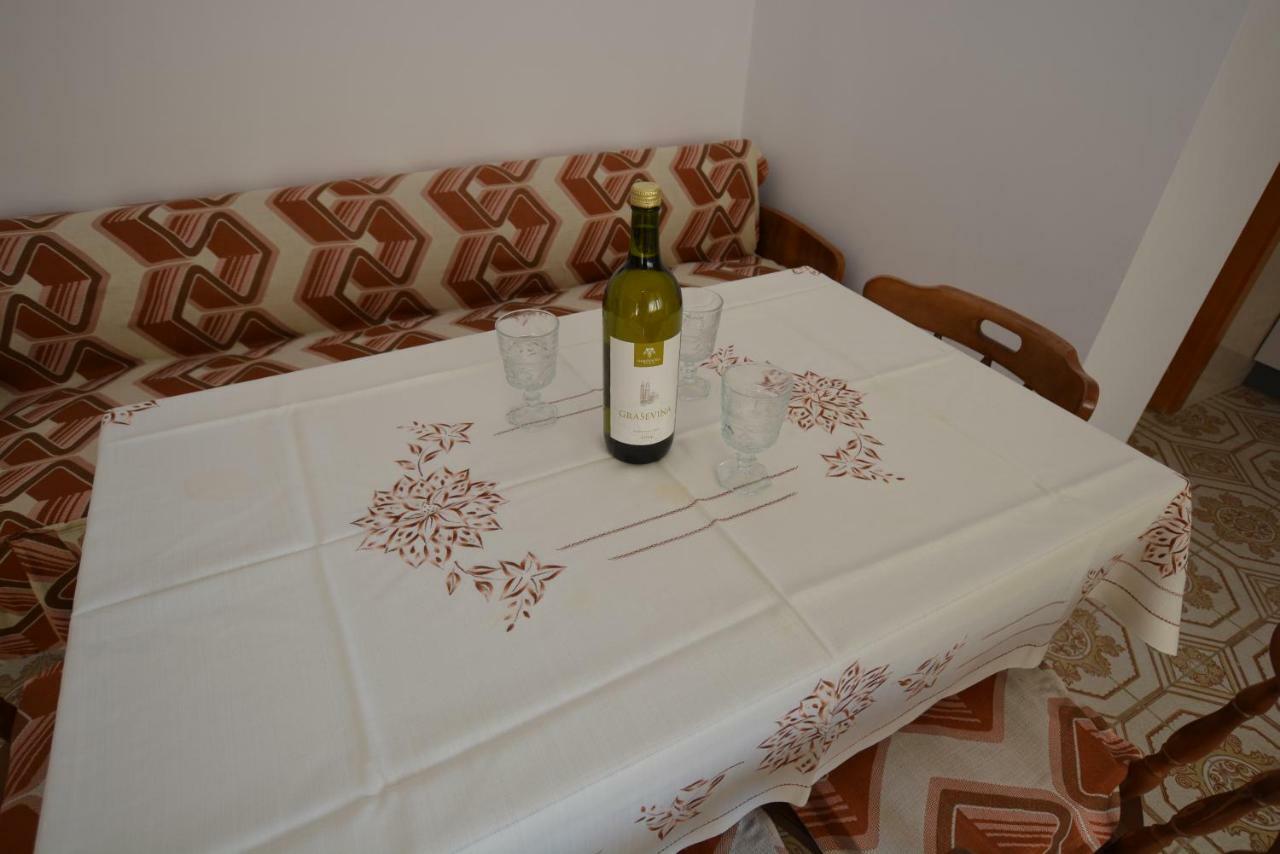 Apartment Nadica Punat Eksteriør bilde