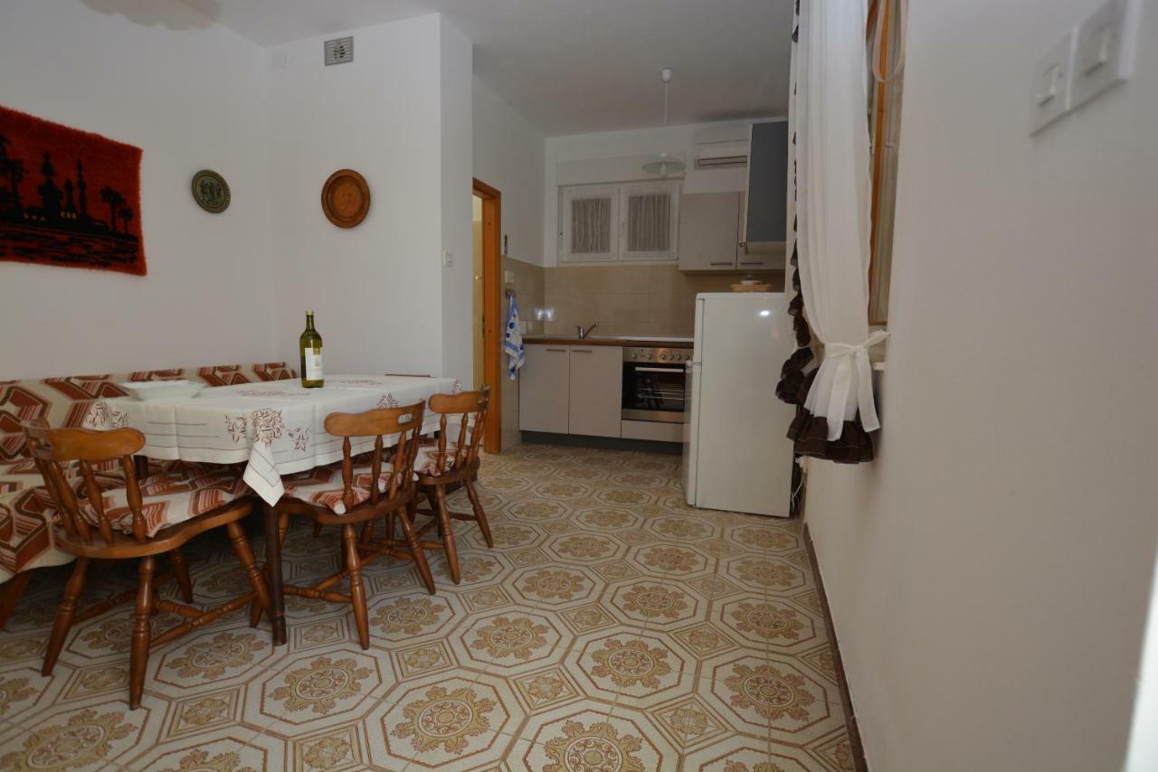 Apartment Nadica Punat Eksteriør bilde